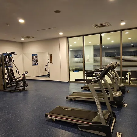 Taksim Square Residence, Two Bedrooms, Pool Sauna Gym Appartement Istambul